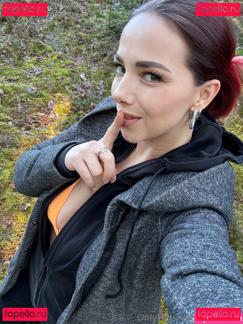 Ninadevil / ninadeviloffizielles Onlyfans Photo Gallery 