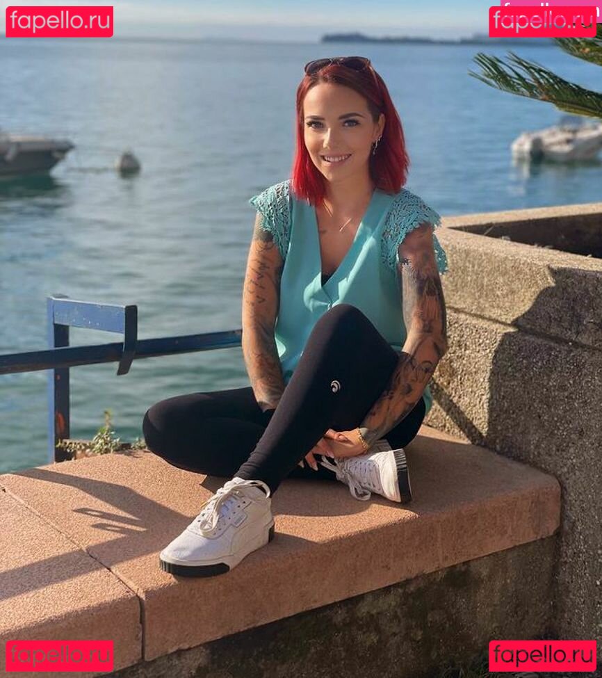 Ninadevil / ninadeviloffizielles Onlyfans Photo Gallery 