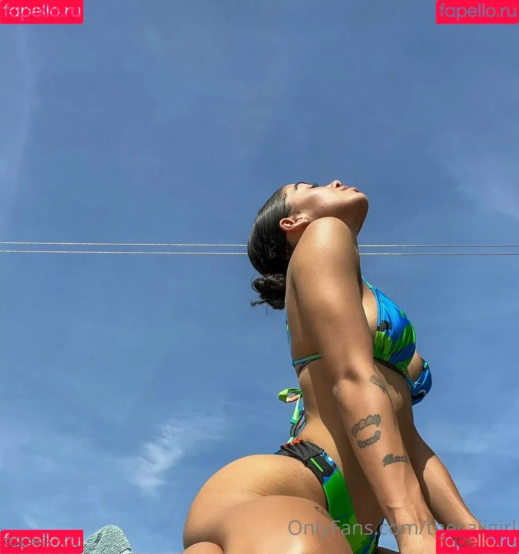 thecaligirl Onlyfans Photo Gallery 