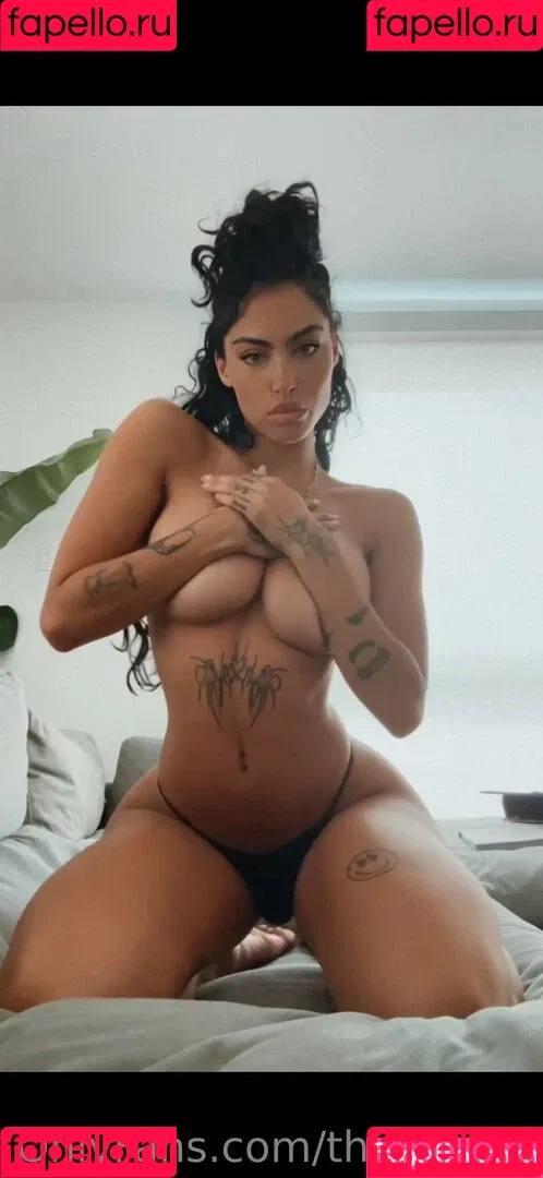 thecaligirl Onlyfans Photo Gallery 