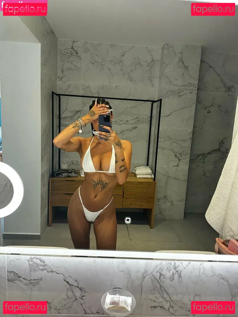 thecaligirl Onlyfans Photo Gallery 