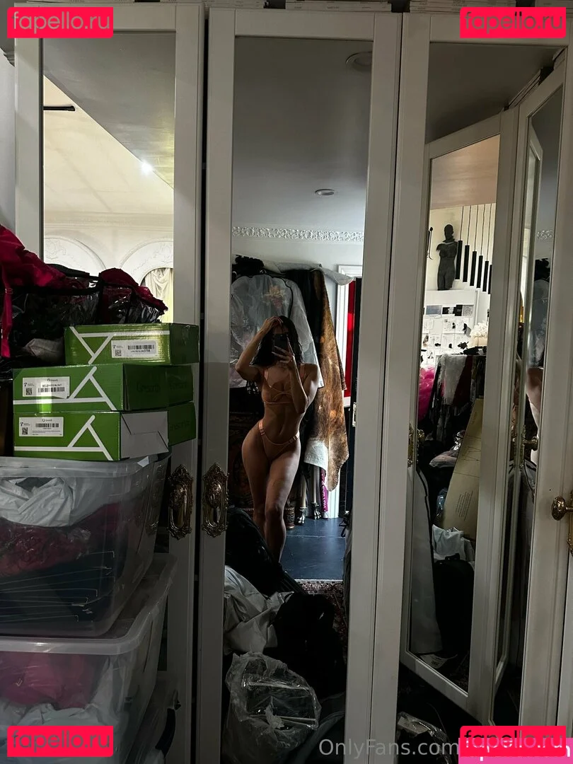 thecaligirl Onlyfans Photo Gallery 