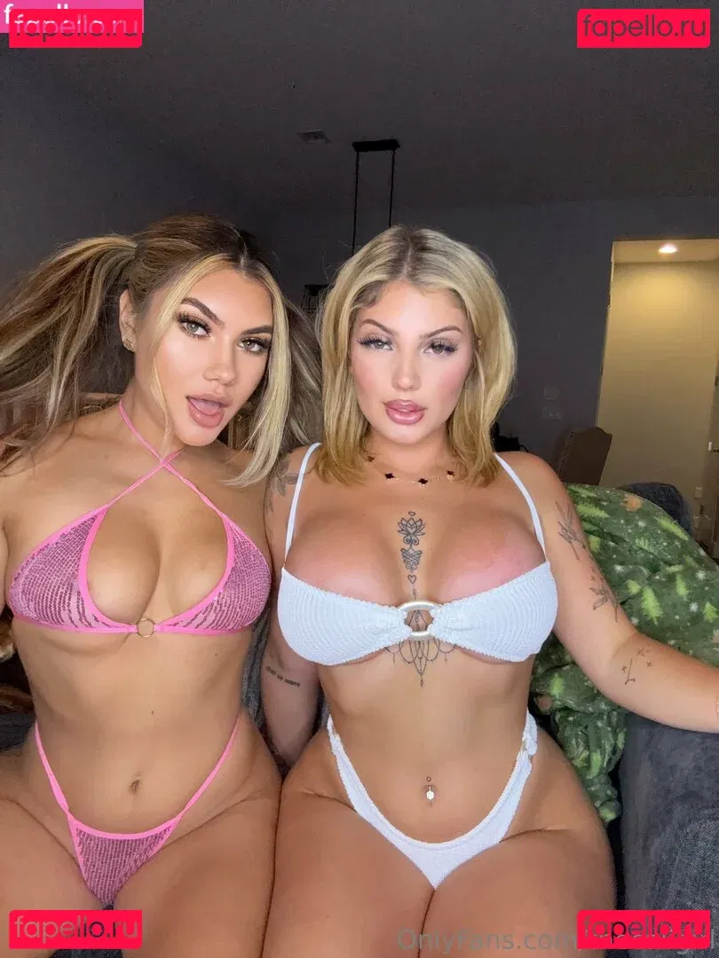 thecaligirl Onlyfans Photo Gallery 