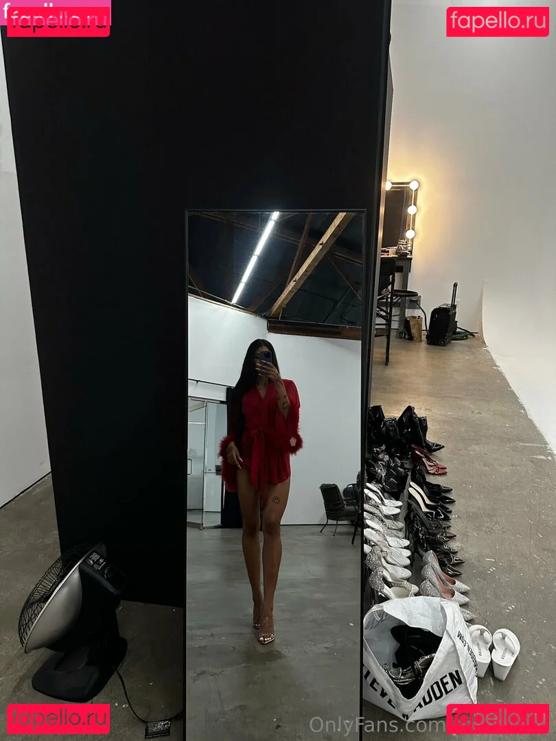 thecaligirl Onlyfans Photo Gallery 