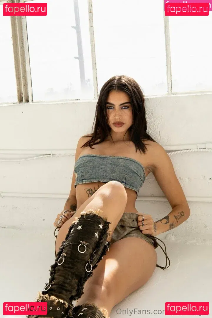 thecaligirl Onlyfans Photo Gallery 