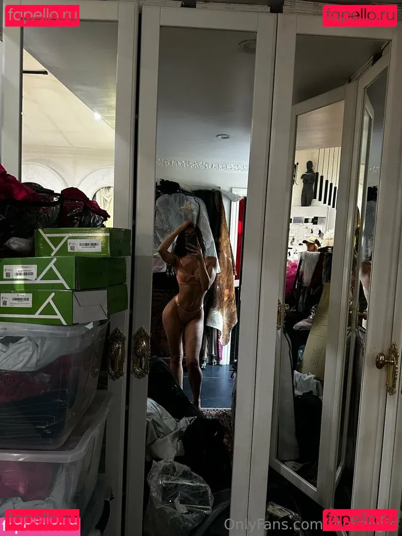 thecaligirl Onlyfans Photo Gallery 