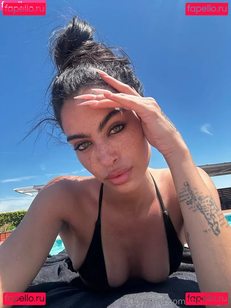 thecaligirl Onlyfans Photo Gallery 