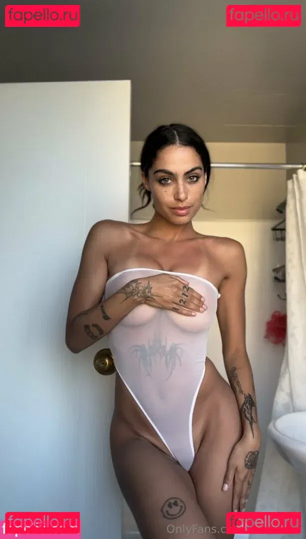 thecaligirl Onlyfans Photo Gallery 