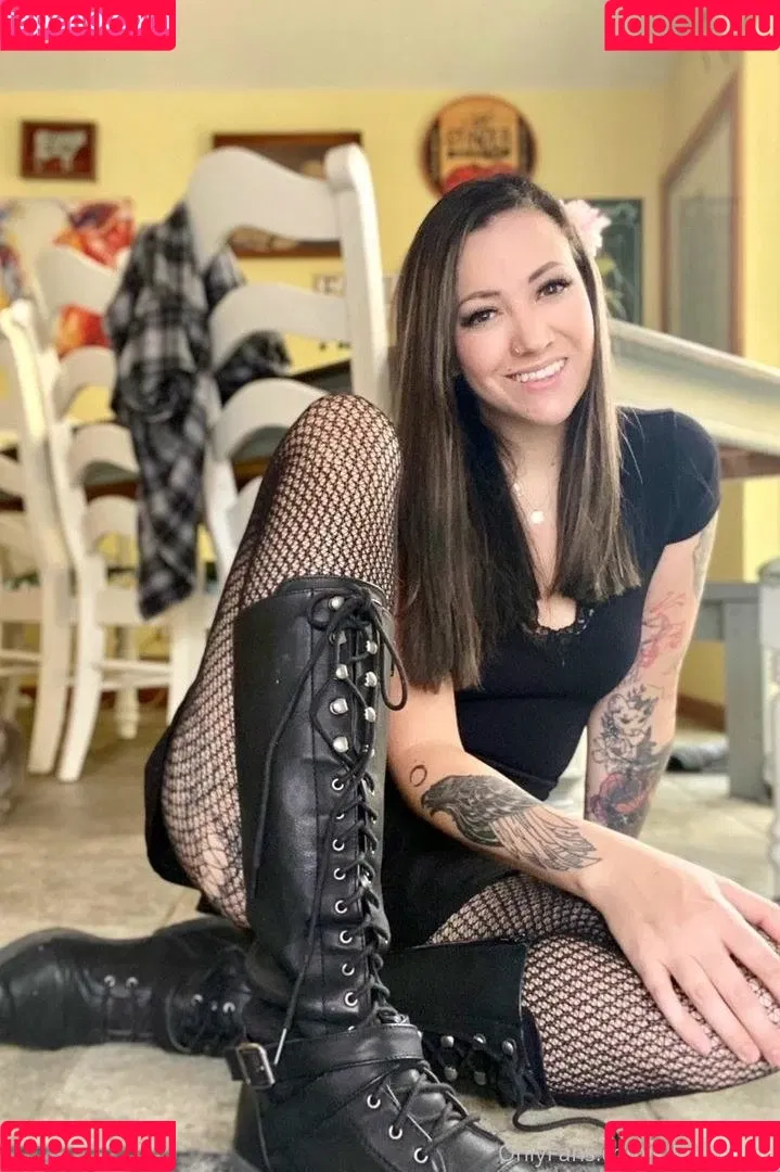 Kiki_Kitsune Onlyfans Photo Gallery 