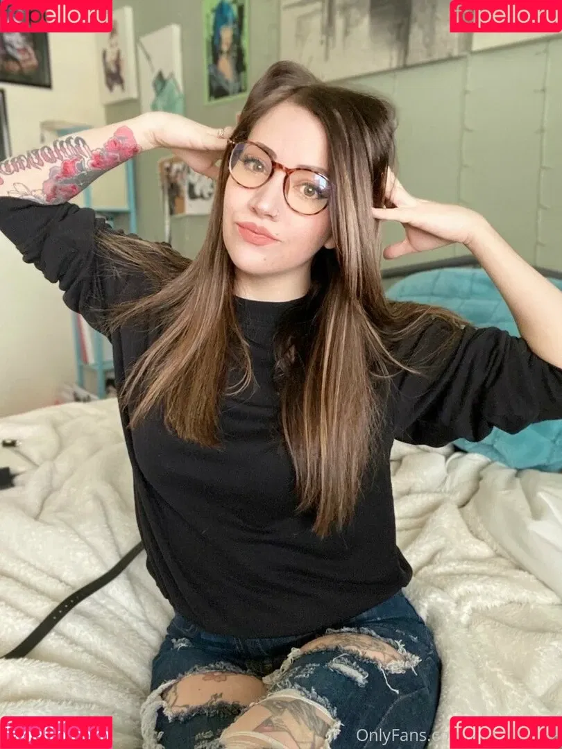 Kiki_Kitsune Onlyfans Photo Gallery 