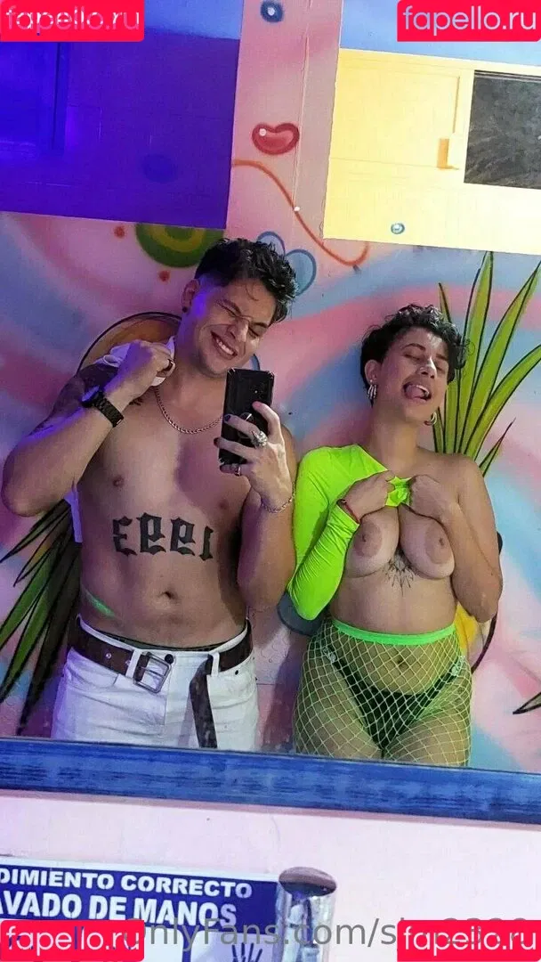 sjm2328 Onlyfans Photo Gallery 