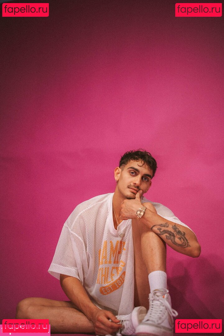 henryandkasey Onlyfans Photo Gallery 