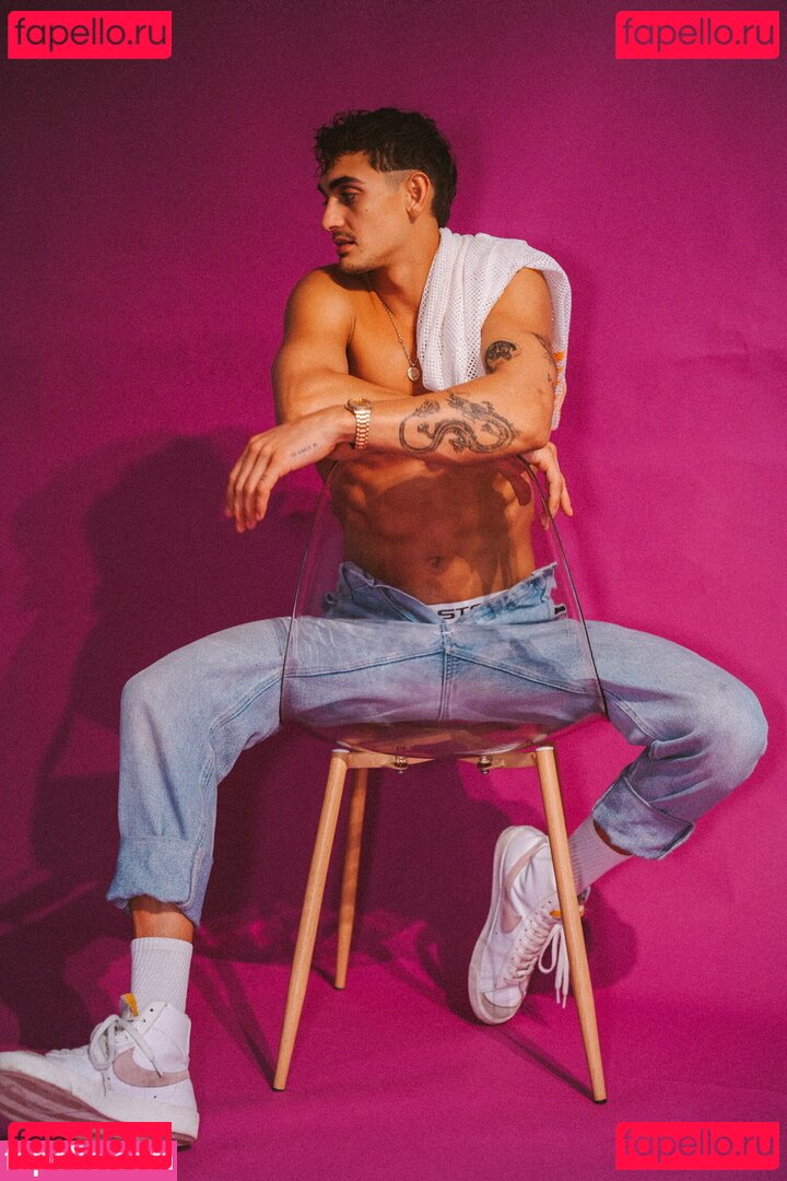 henryandkasey Onlyfans Photo Gallery 