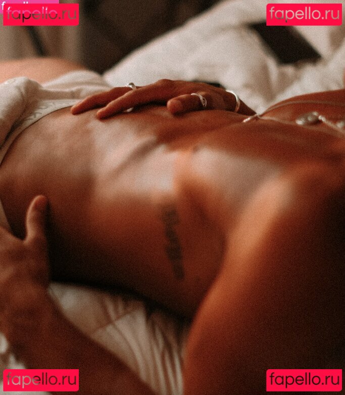 henryandkasey Onlyfans Photo Gallery 