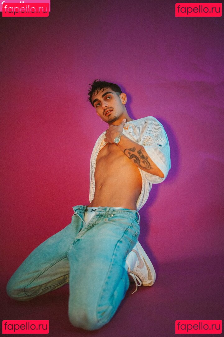 henryandkasey Onlyfans Photo Gallery 