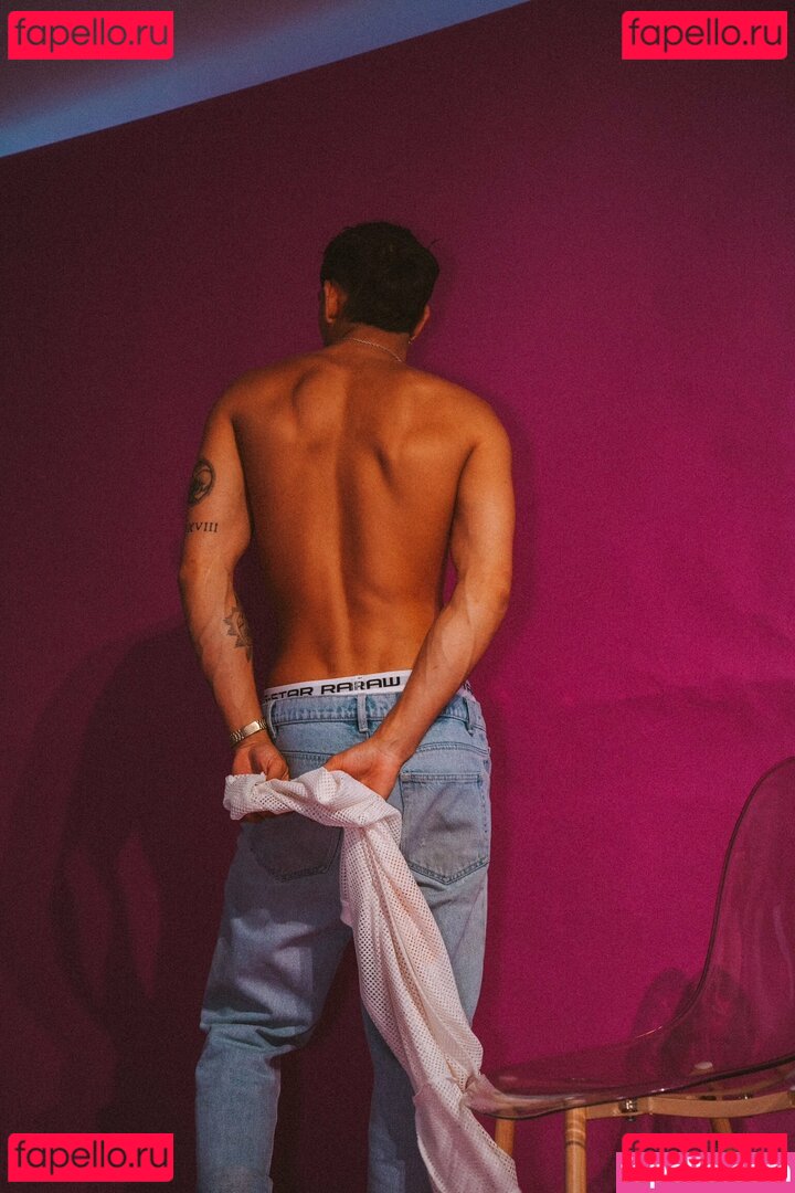 henryandkasey Onlyfans Photo Gallery 