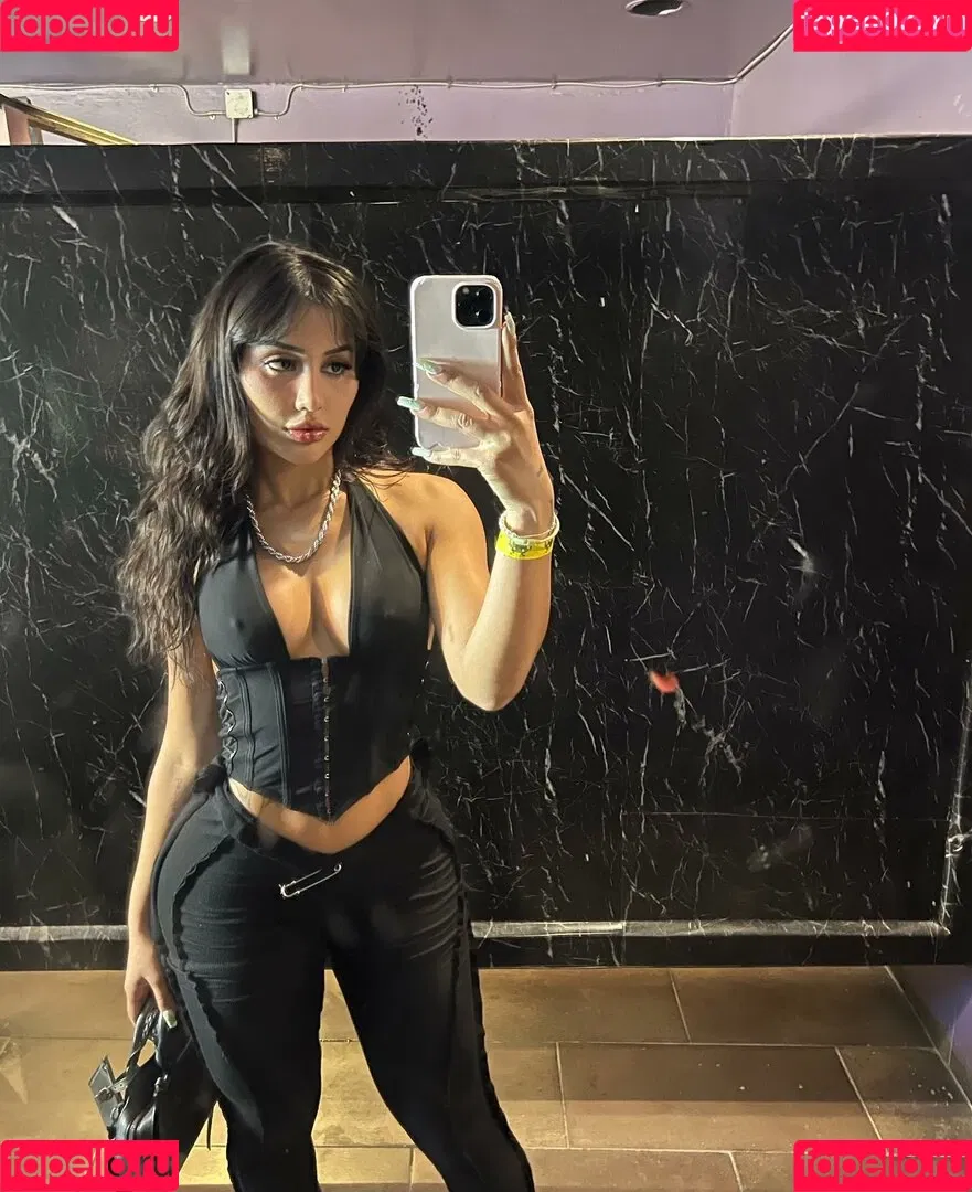 Snaxychann Onlyfans Photo Gallery 