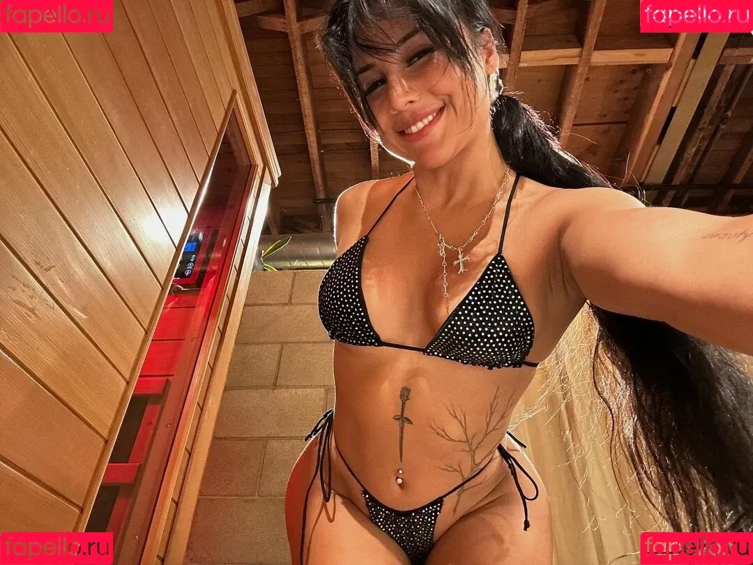 Snaxychann Onlyfans Photo Gallery 