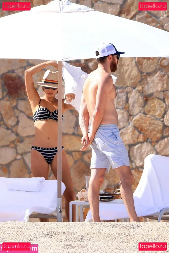 Jamie Chung Onlyfans Photo Gallery 