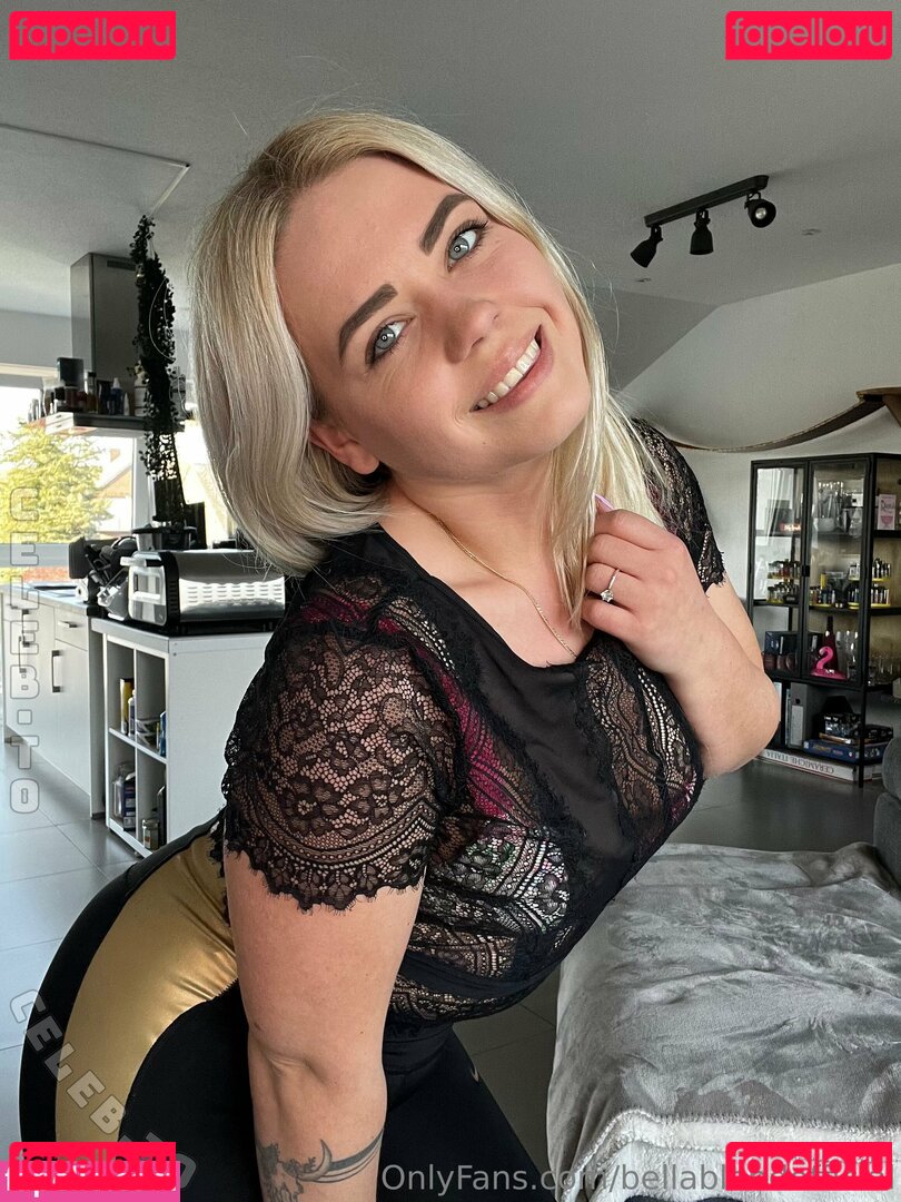 bellablondofficial / blondbellaofficial Onlyfans Photo Gallery 