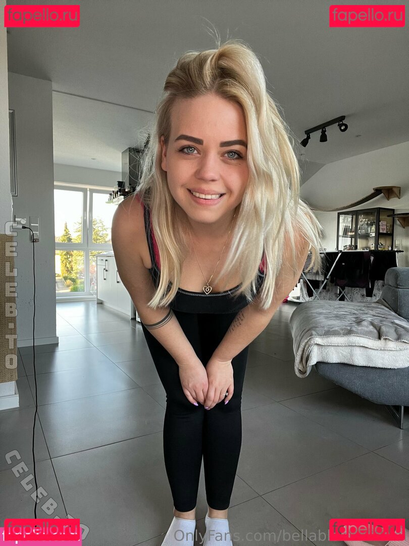 bellablondofficial / blondbellaofficial Onlyfans Photo Gallery 