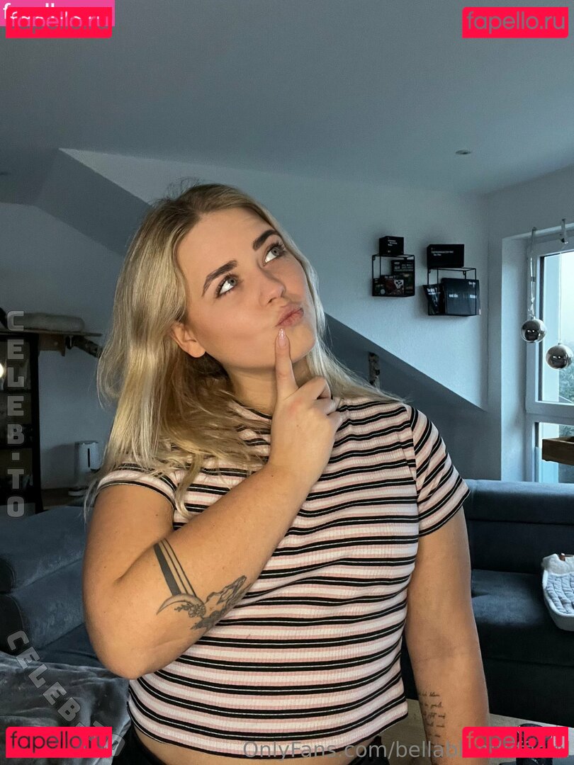 bellablondofficial / blondbellaofficial Onlyfans Photo Gallery 