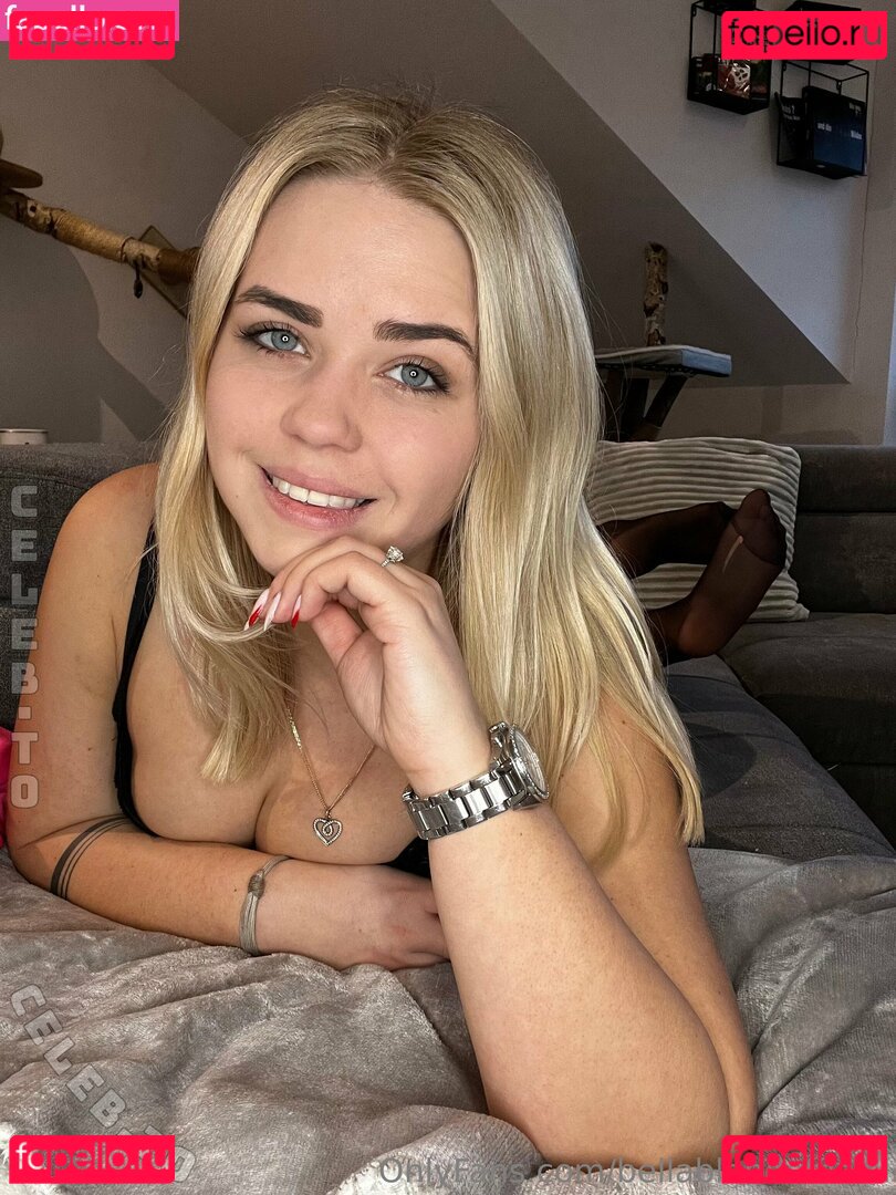 bellablondofficial / blondbellaofficial Onlyfans Photo Gallery 