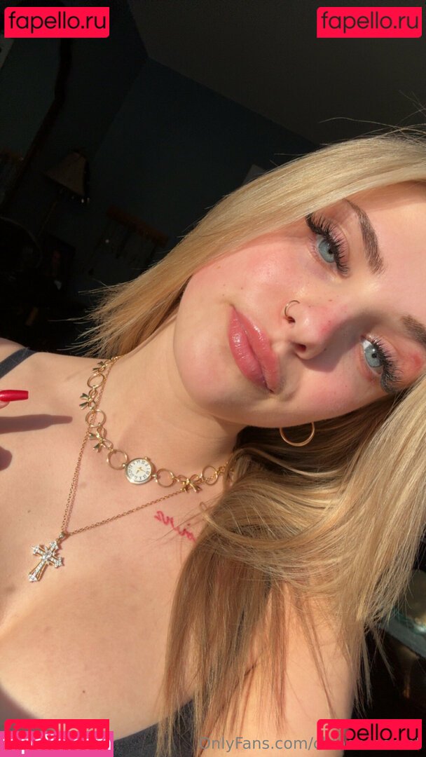 chloeessecret / mariessecrett1 Onlyfans Photo Gallery 