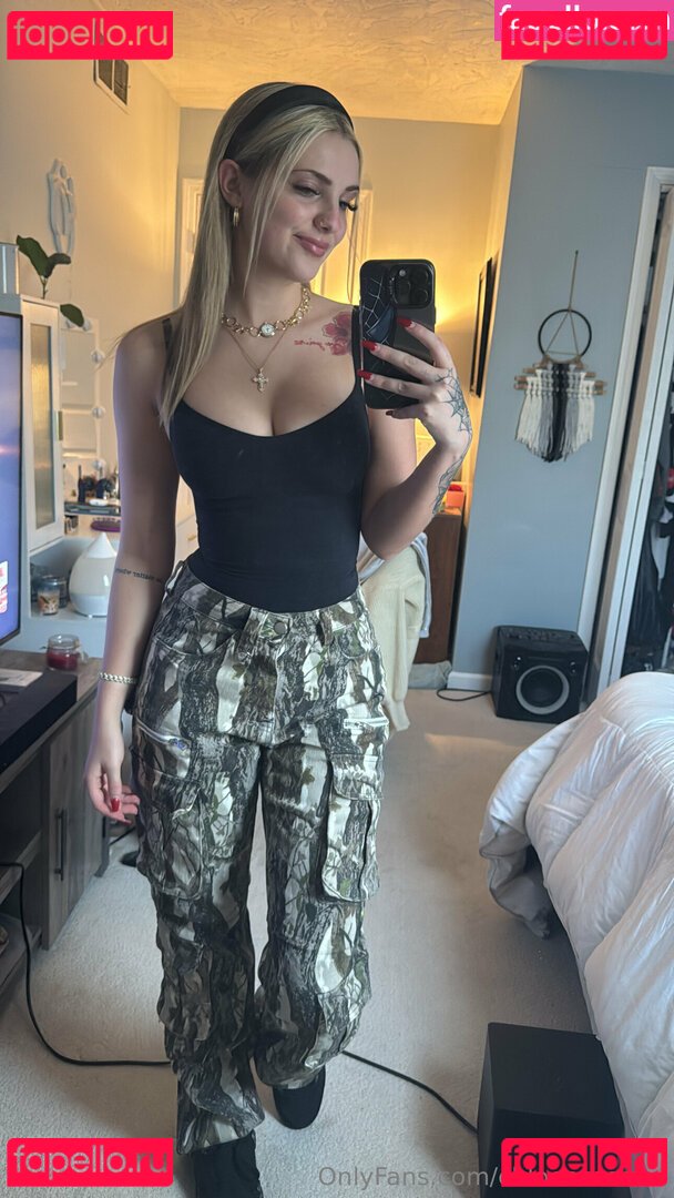 chloeessecret / mariessecrett1 Onlyfans Photo Gallery 