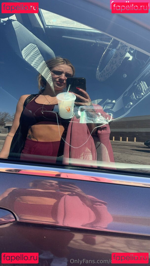 chloeessecret / mariessecrett1 Onlyfans Photo Gallery 