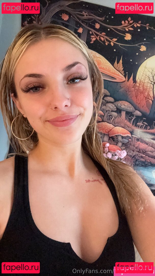 chloeessecret / mariessecrett1 Onlyfans Photo Gallery 