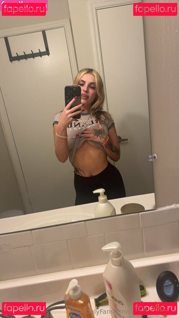 chloeessecret / mariessecrett1 Onlyfans Photo Gallery 