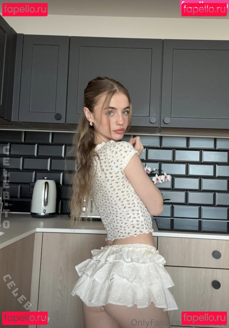gracieee / graciepwest Onlyfans Photo Gallery 