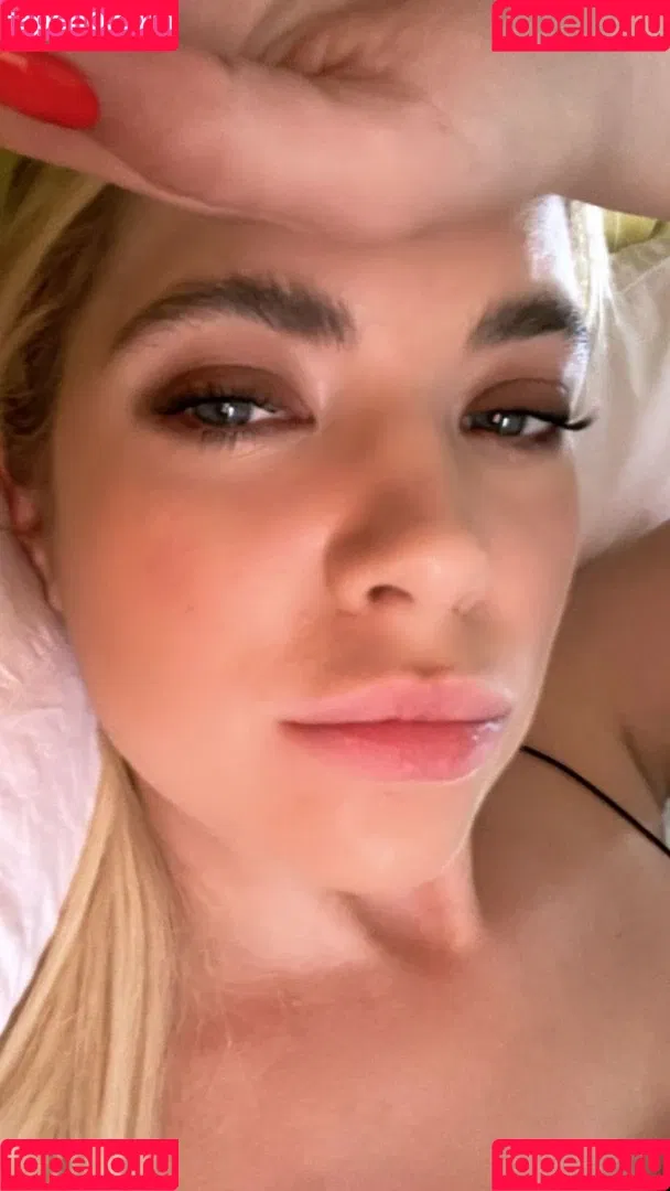 Ashley Benson Onlyfans Photo Gallery 