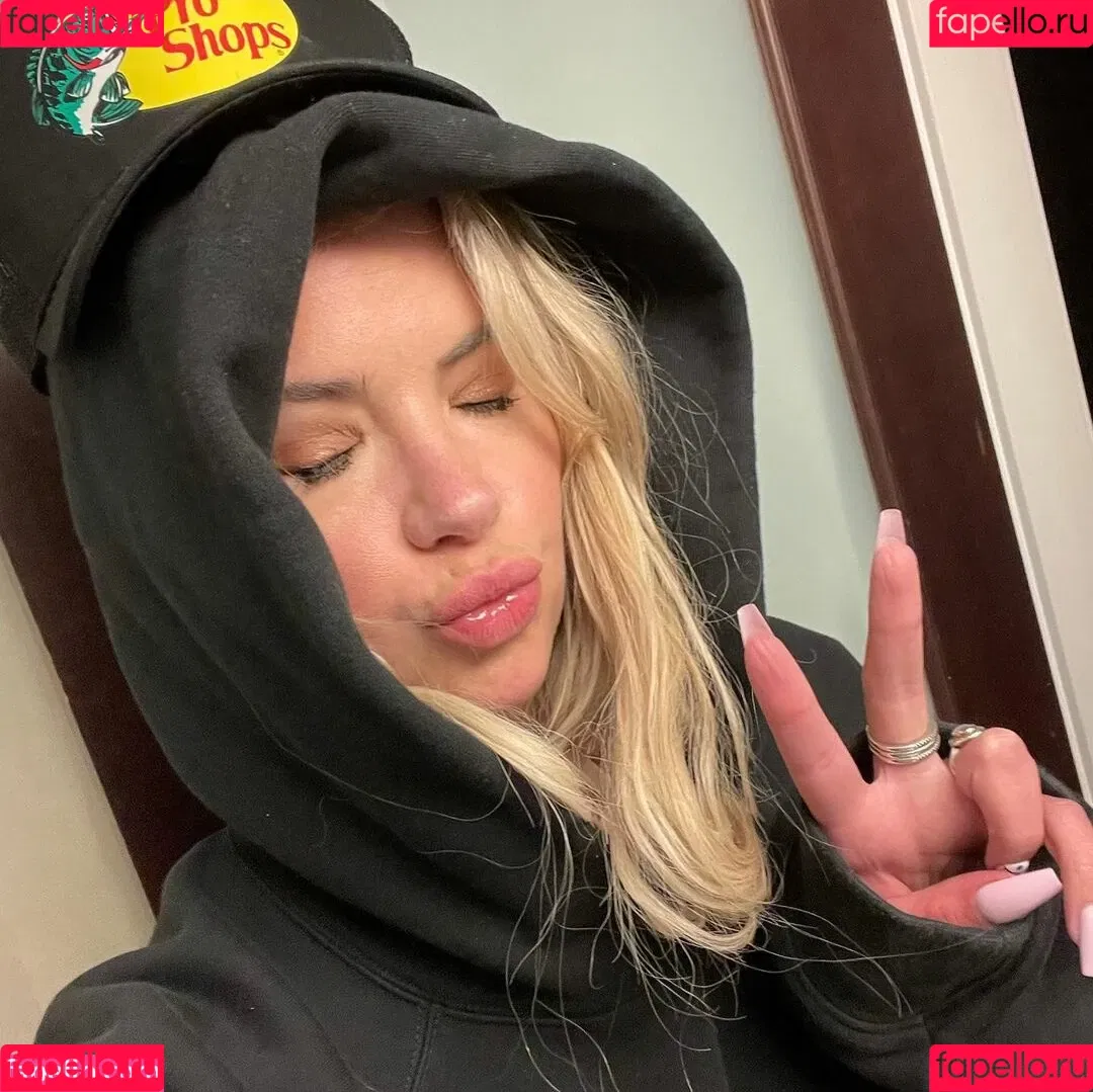 Ashley Benson Onlyfans Photo Gallery 