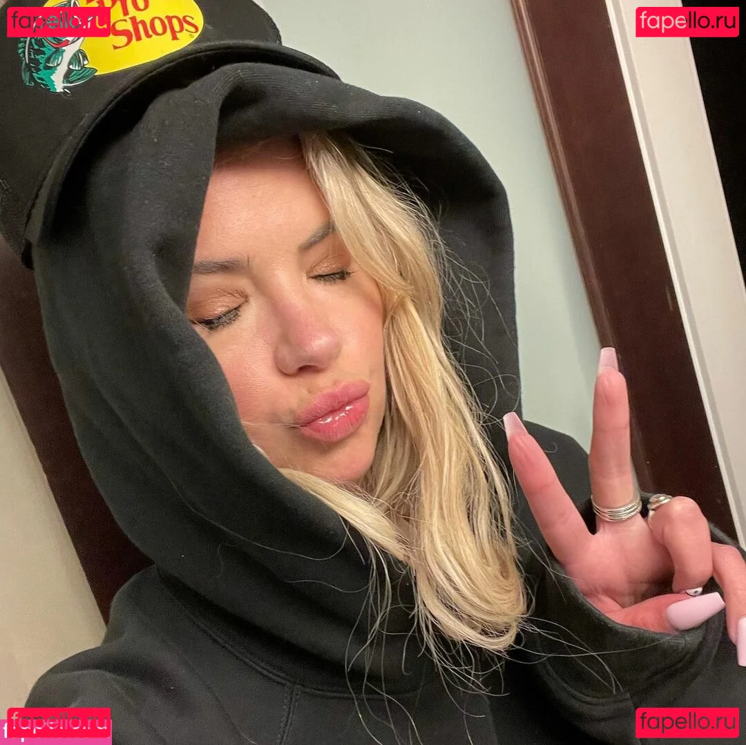 Ashley Benson Onlyfans Photo Gallery 