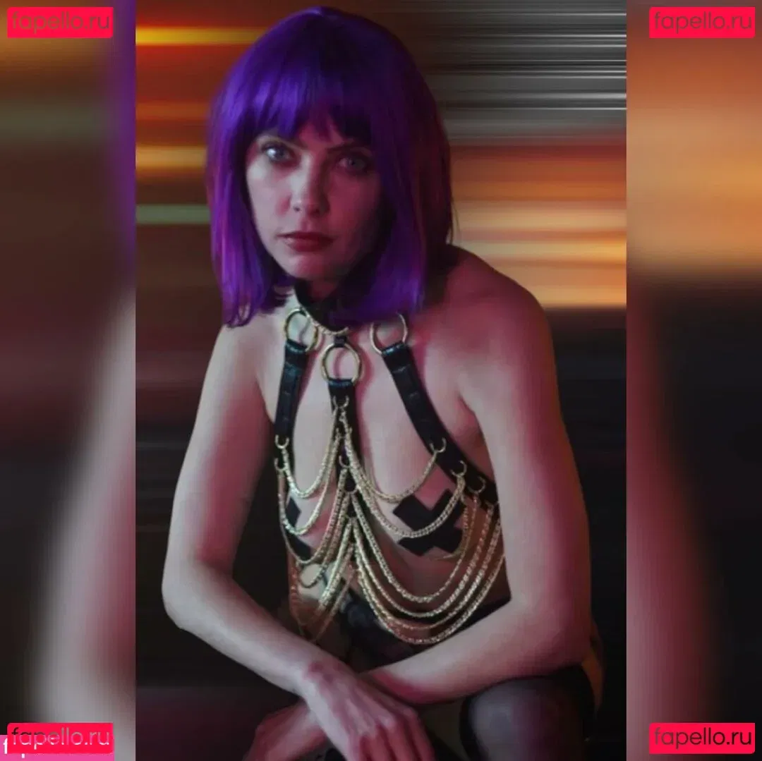 Ashley Benson Onlyfans Photo Gallery 