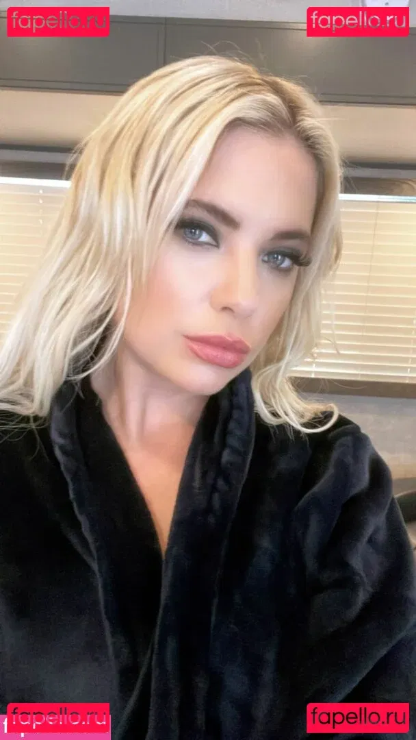 Ashley Benson Onlyfans Photo Gallery 