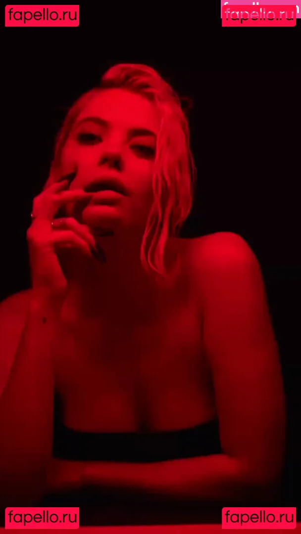 Ashley Benson Onlyfans Photo Gallery 