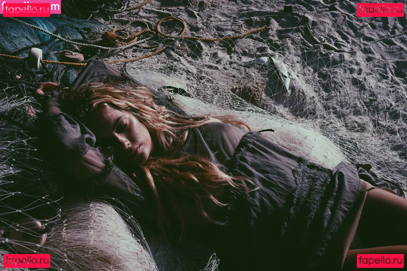 Ashley Benson Onlyfans Photo Gallery 