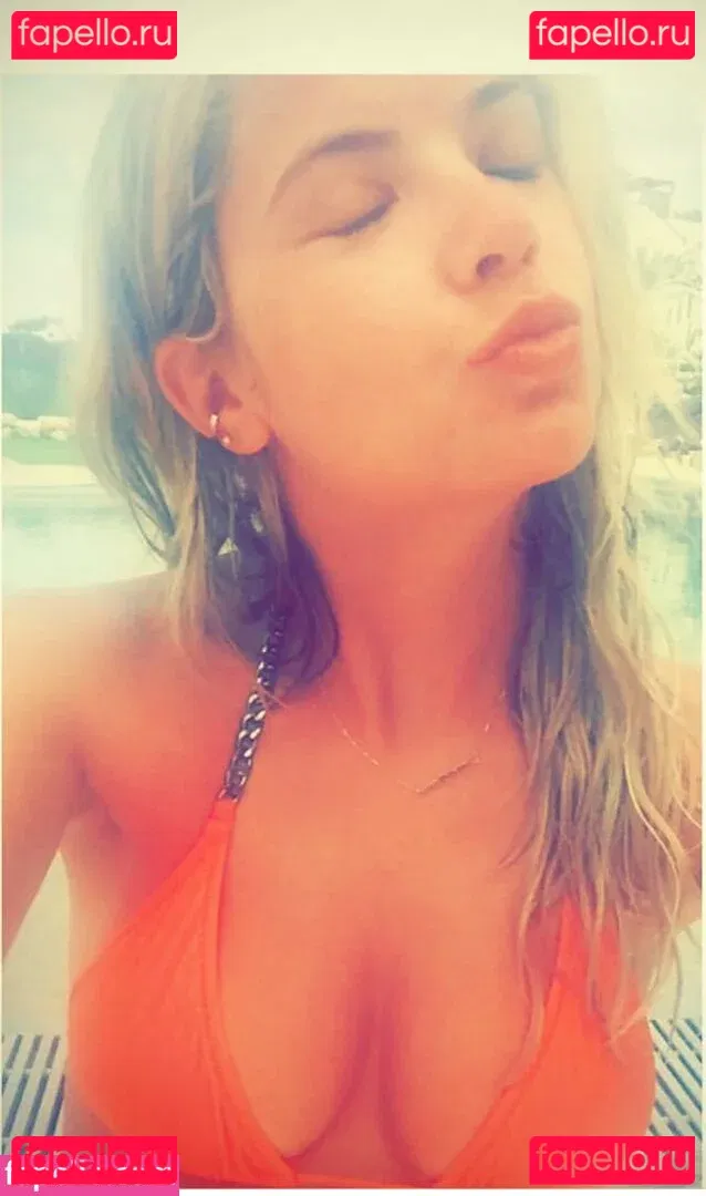 Ashley Benson Onlyfans Photo Gallery 