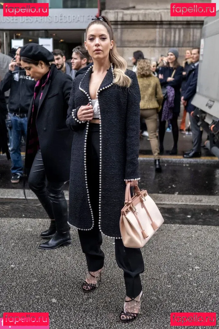 Ashley Benson Onlyfans Photo Gallery 