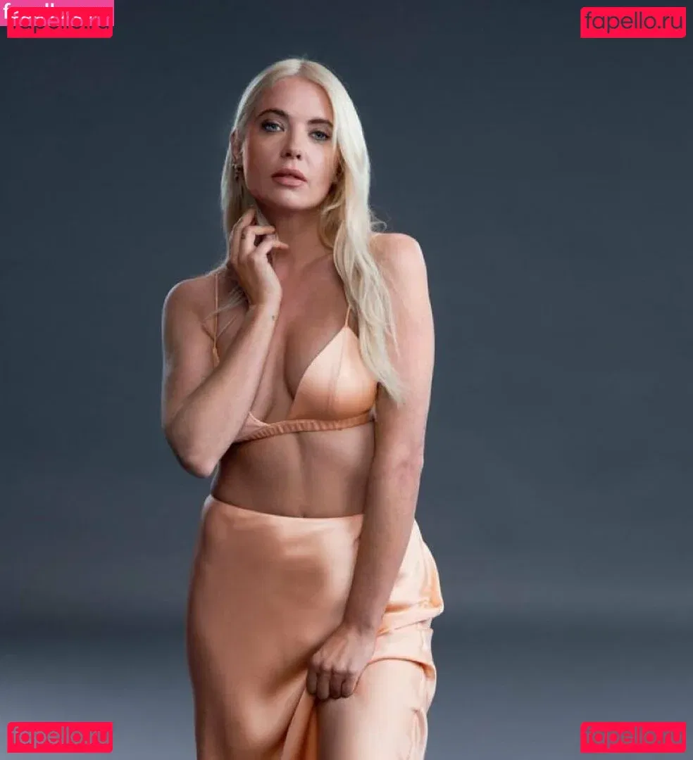 Ashley Benson Onlyfans Photo Gallery 