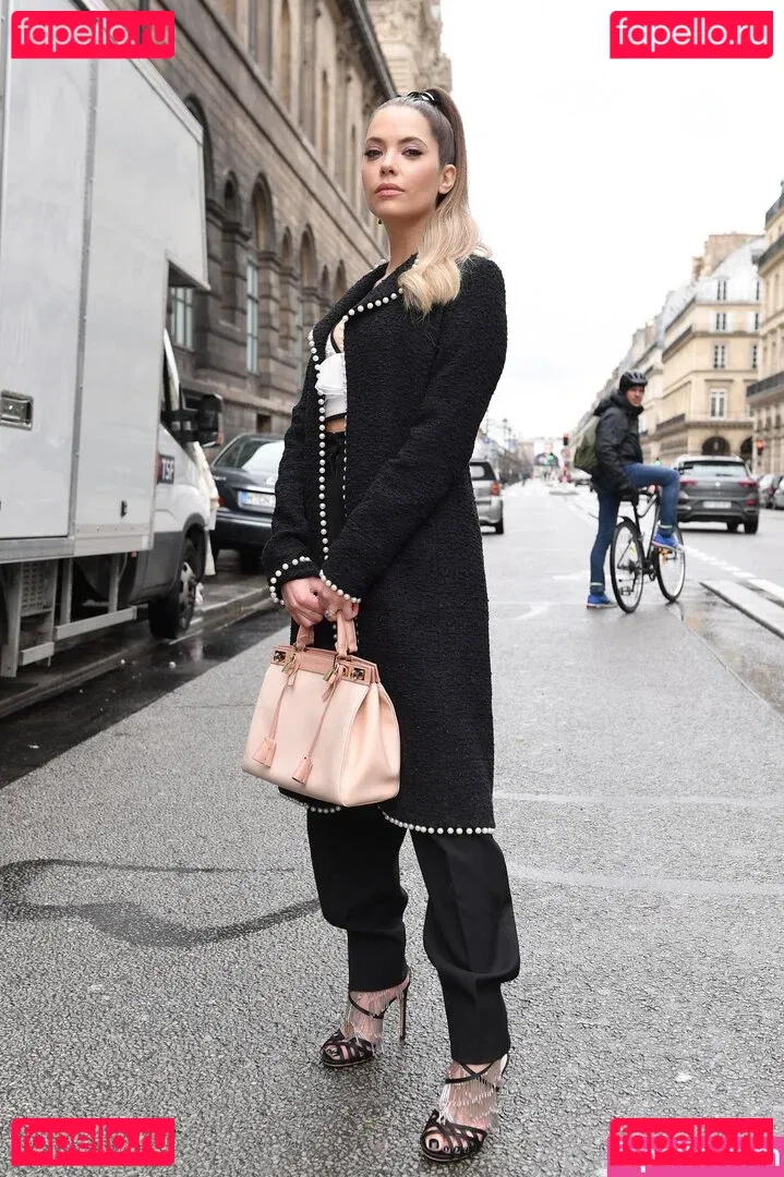 Ashley Benson Onlyfans Photo Gallery 