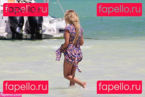 Ashley Benson Onlyfans Photo Gallery 