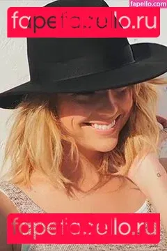 Ashley Benson Onlyfans Photo Gallery 