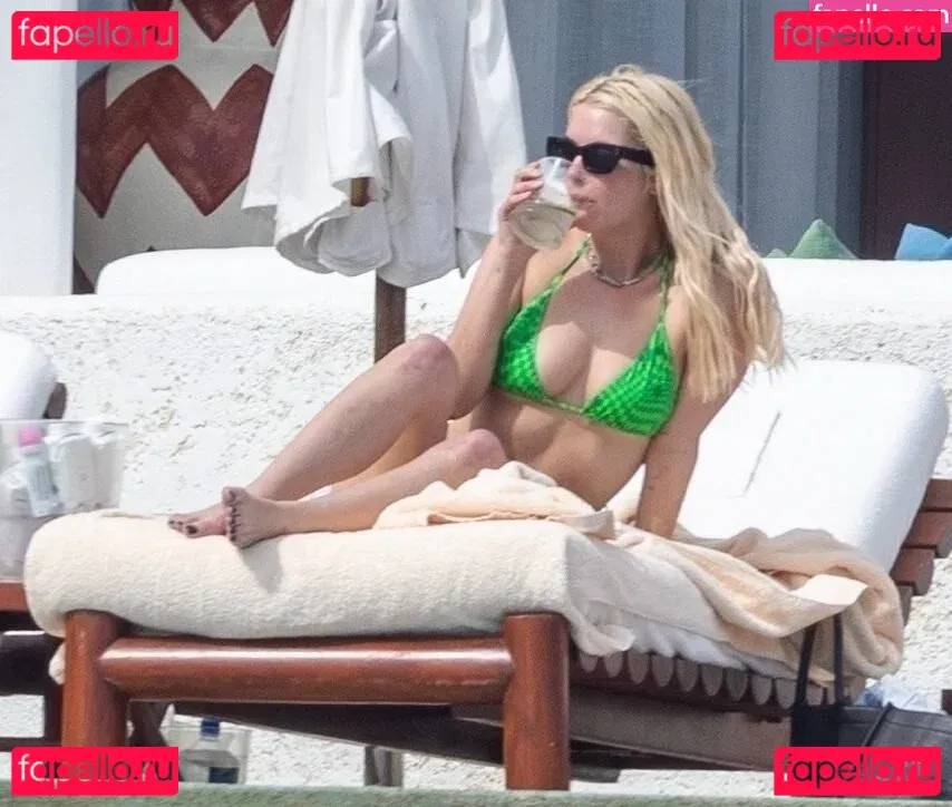 Ashley Benson Onlyfans Photo Gallery 