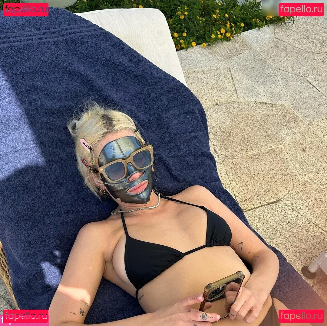 Ashley Benson Onlyfans Photo Gallery 