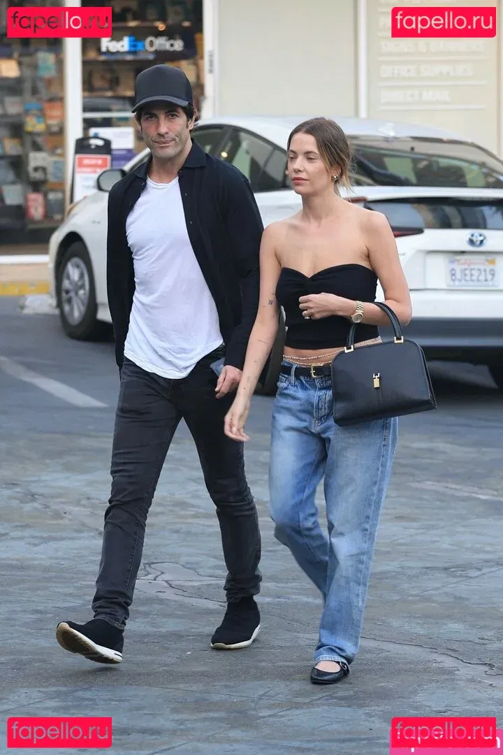 Ashley Benson Onlyfans Photo Gallery 