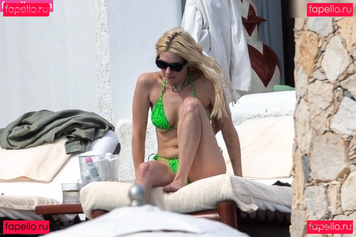 Ashley Benson Onlyfans Photo Gallery 